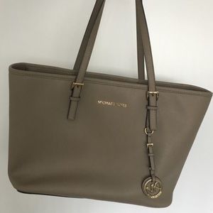 Michael Kors Tote